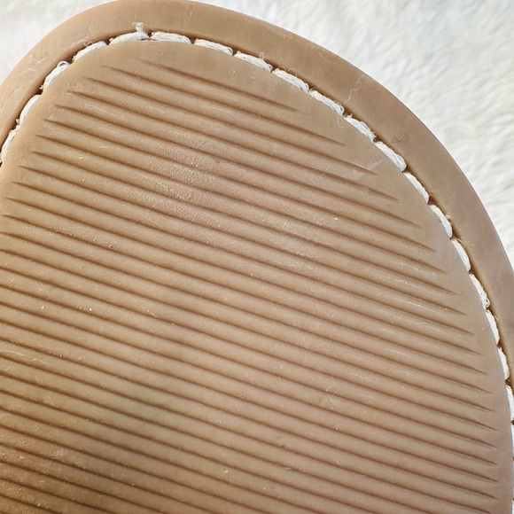 Bernardo Black T Strap Studded Leather sandal - Picture 13 of 13